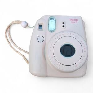 Fujifilm Instax Mini 8 Instant Camera Pink (Tested)